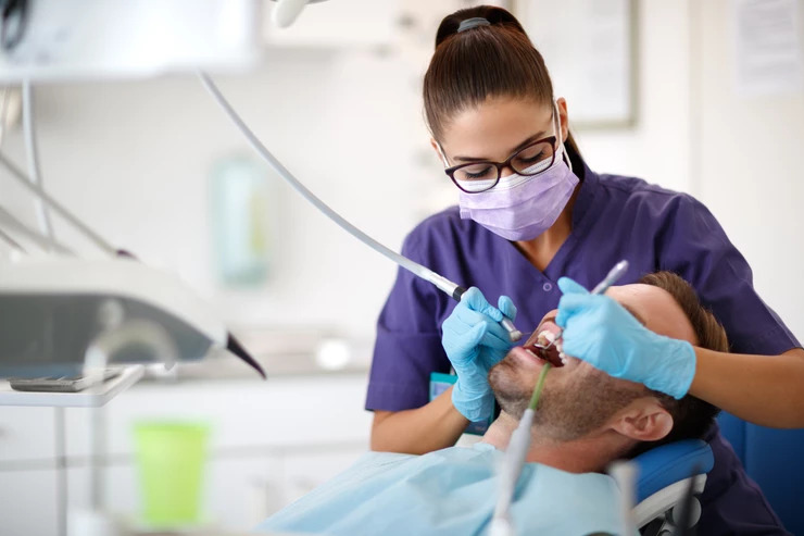 Pros and Cons of Root Canal Treatments